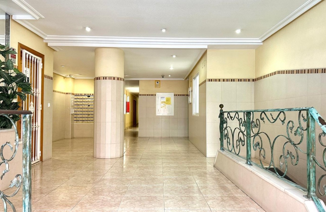 Revente - Appartement - Torrevieja - Centro