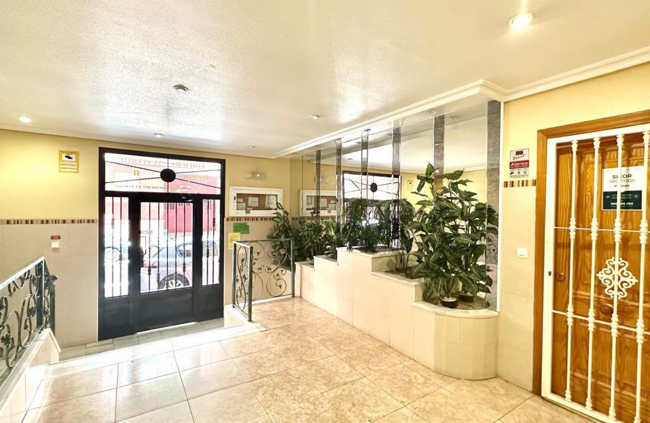 Revente - Appartement - Torrevieja - Centro