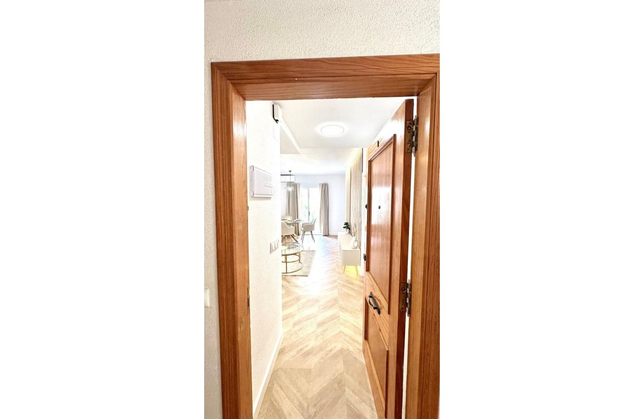 Revente - Appartement - Torrevieja - Centro