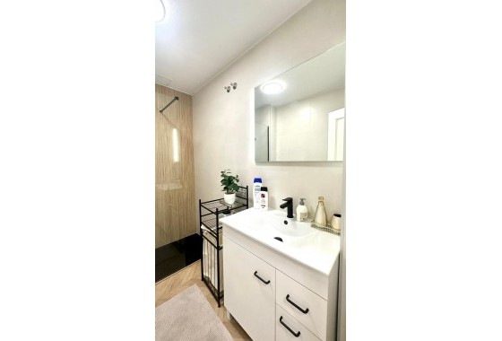 Revente - Appartement - Torrevieja - Centro