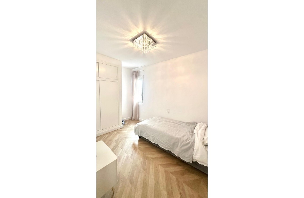 Revente - Appartement - Torrevieja - Centro