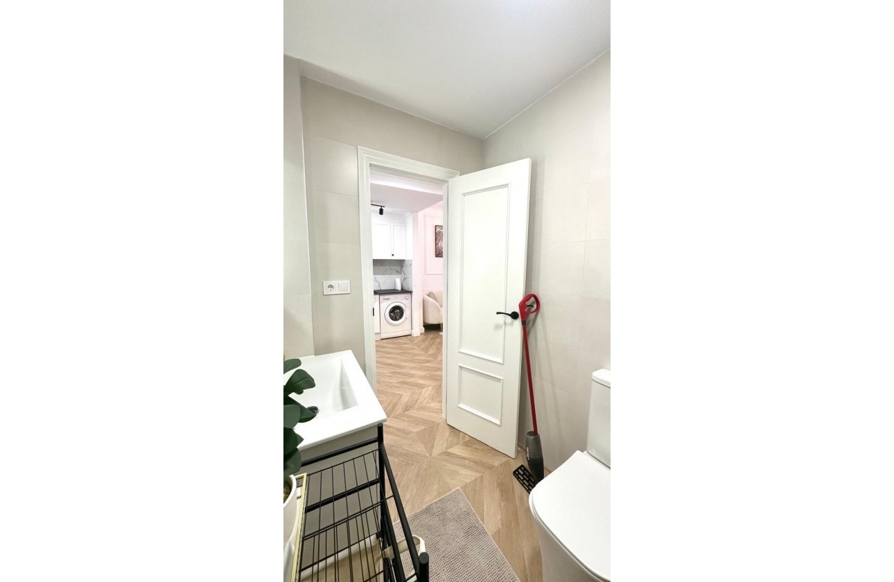 Revente - Appartement - Torrevieja - Centro