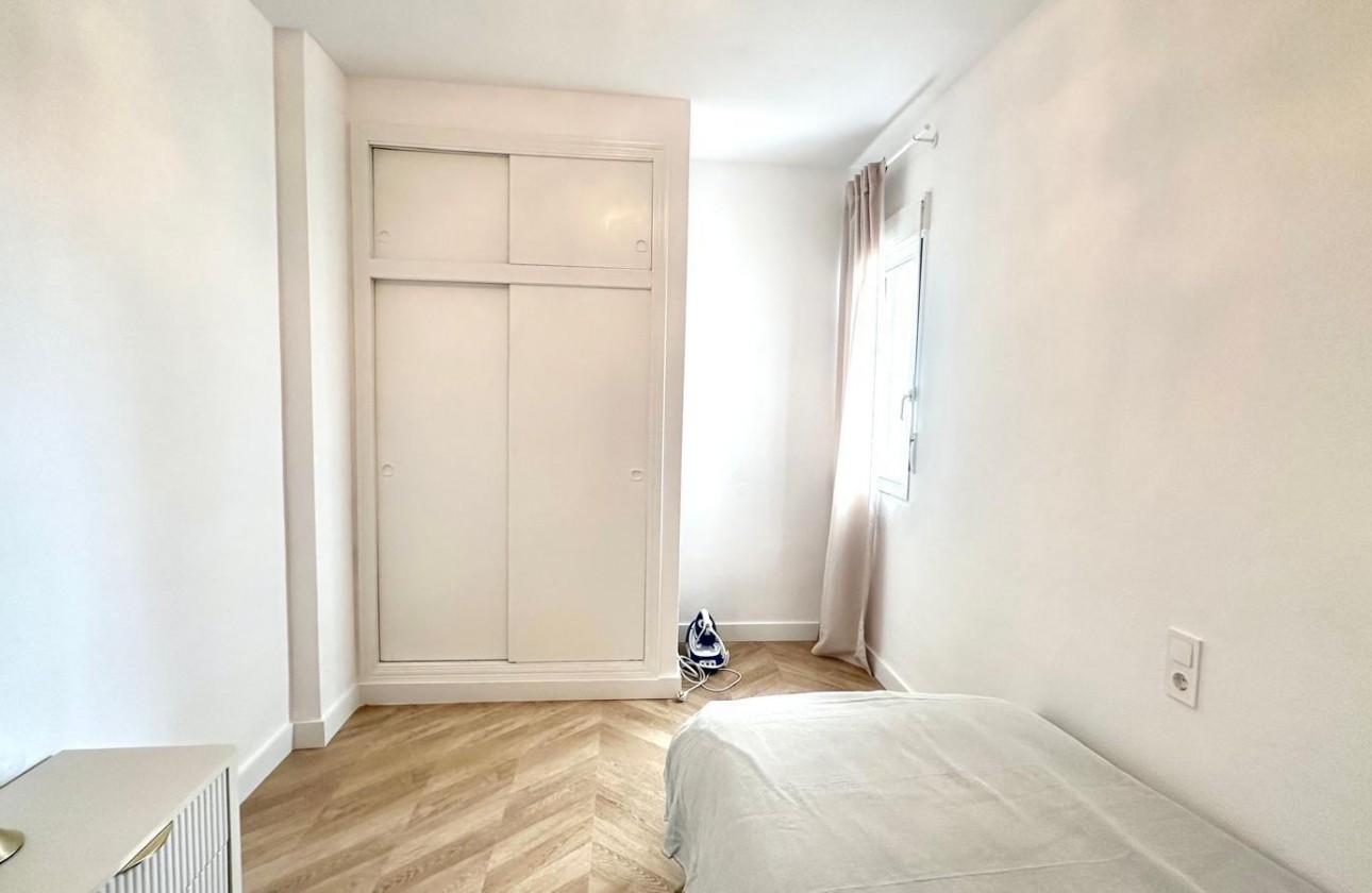 Revente - Appartement - Torrevieja - Centro