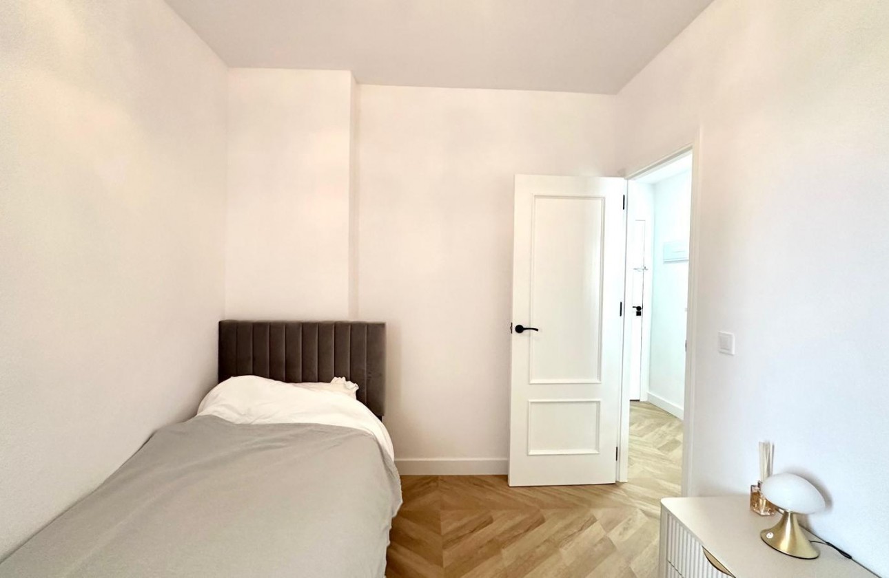 Revente - Appartement - Torrevieja - Centro