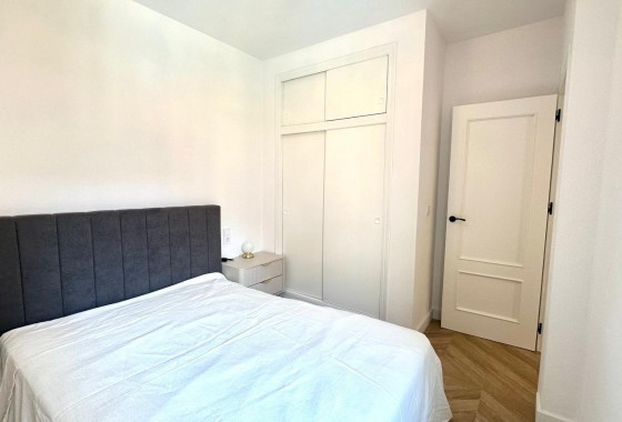 Revente - Appartement - Torrevieja - Centro