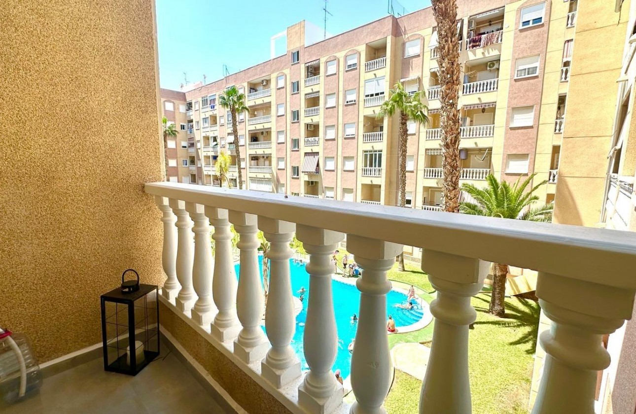 Revente - Appartement - Torrevieja - Centro