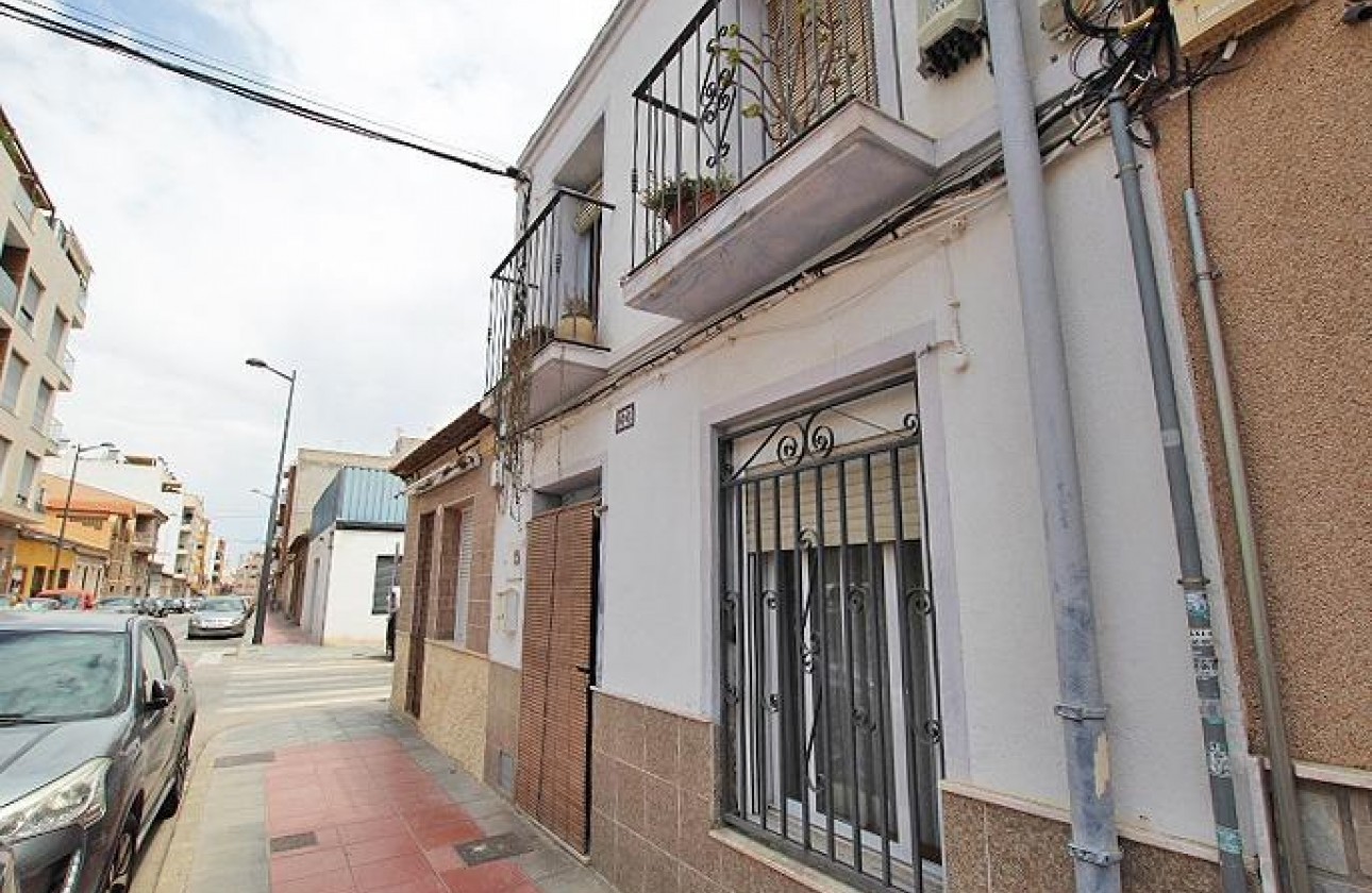 Revente - Villa - Guardamar del Segura - CENTRO