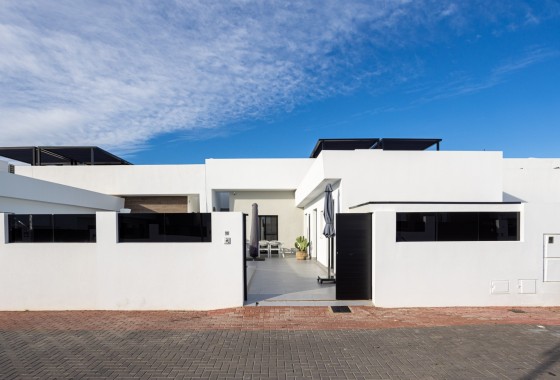 Revente - Villa - Torre - Pacheco - Inland