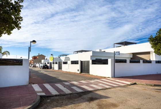 Revente - Villa - Torre - Pacheco - Inland