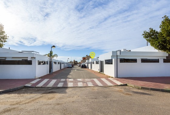 Revente - Villa - Torre - Pacheco - Inland