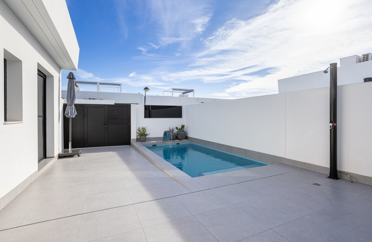 Revente - Villa - Torre - Pacheco - Inland