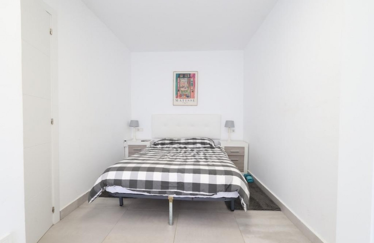 Resale - Bungalow - Torrevieja - Costa Blanca