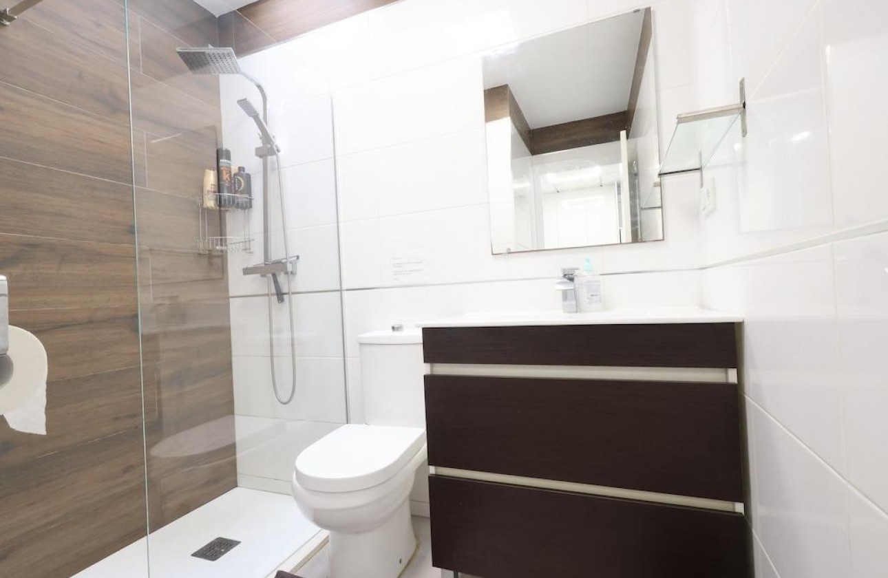 Resale - Bungalow - Torrevieja - Costa Blanca