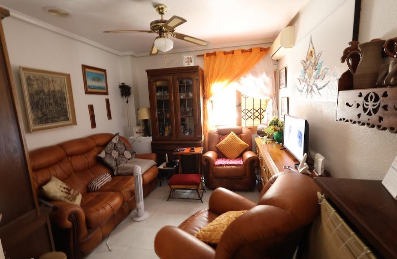 Resale - Apartment / flat - Torrevieja - Costa Blanca