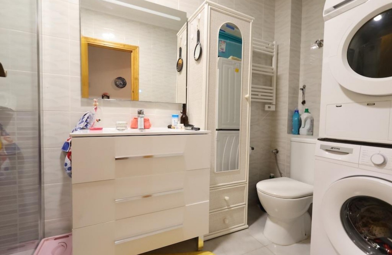 Resale - Apartment / flat - Torrevieja - Costa Blanca