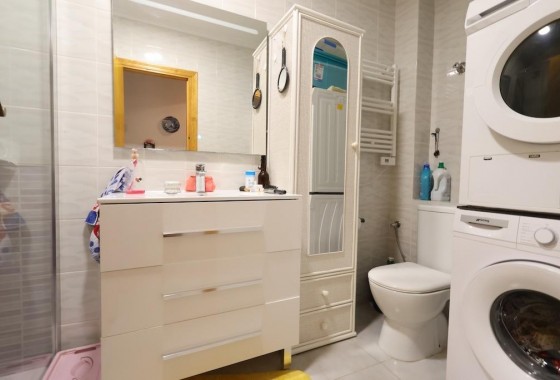 Resale - Apartment / flat - Torrevieja - Costa Blanca