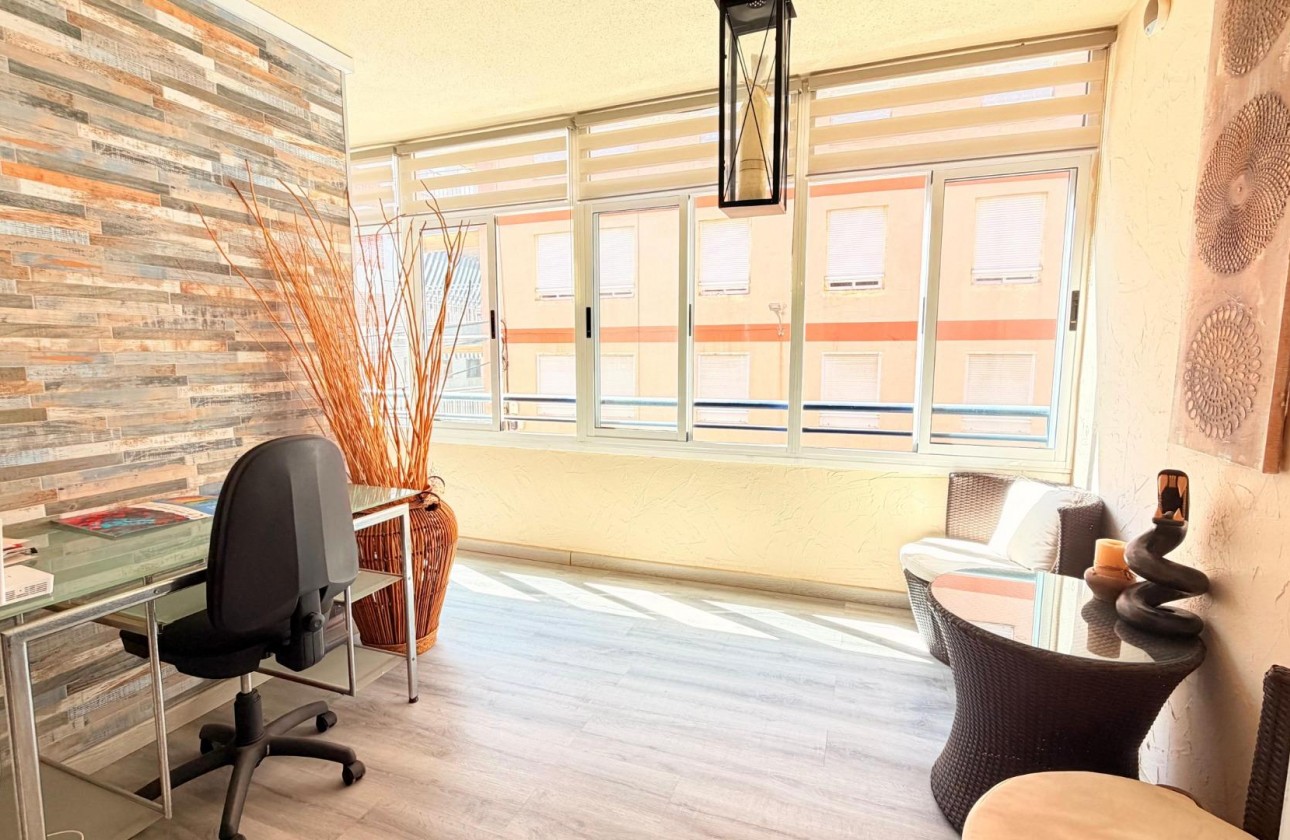 Resale - Apartment / flat - Torrevieja - Acequion