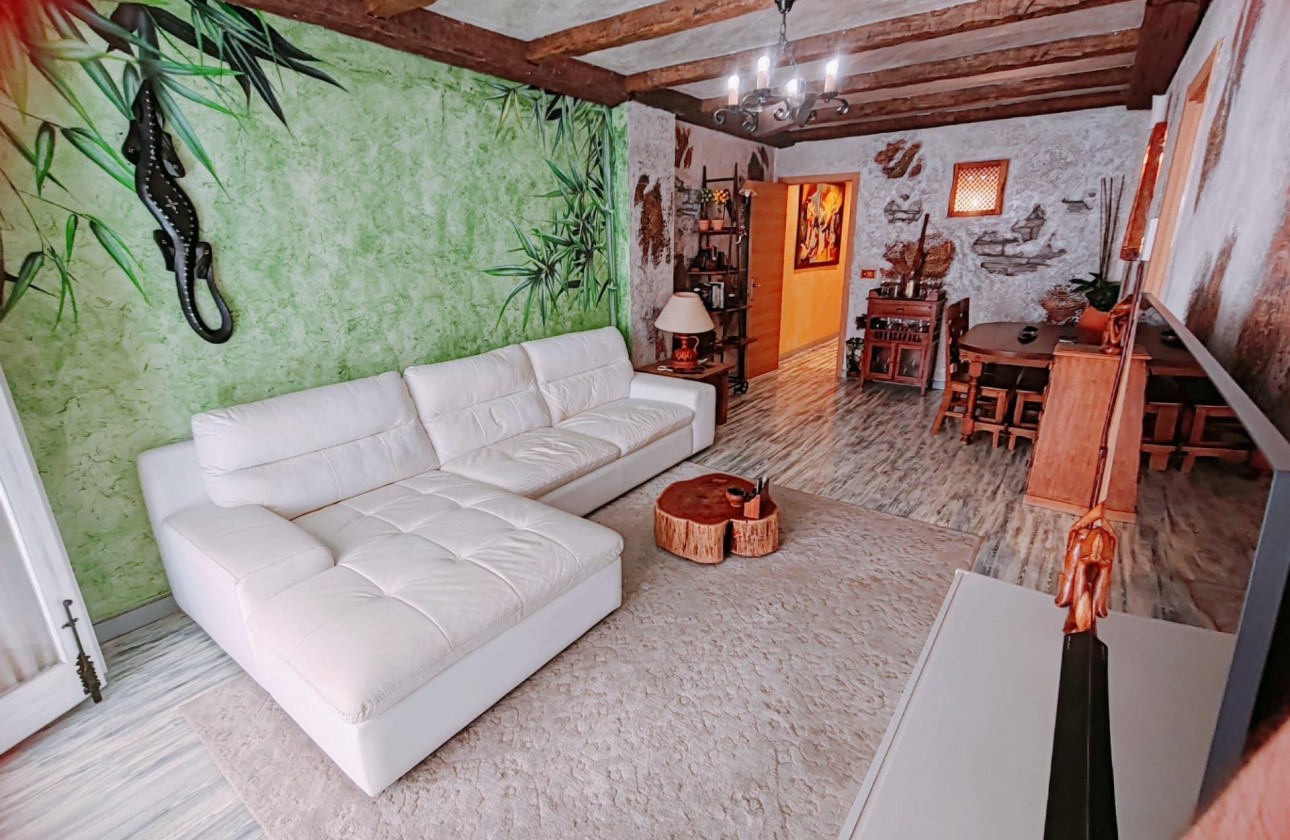 Resale - Apartment / flat - Torrevieja - Acequion
