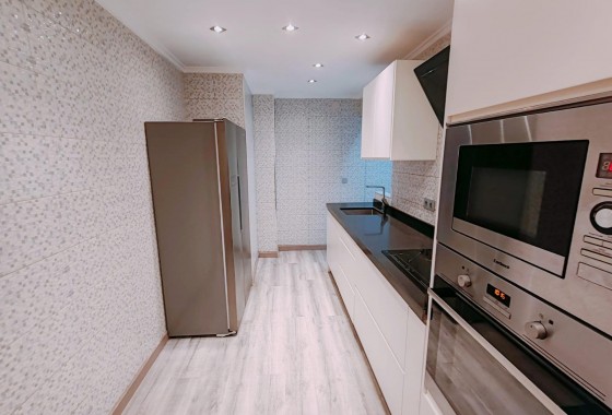 Resale - Apartment / flat - Torrevieja - Acequion