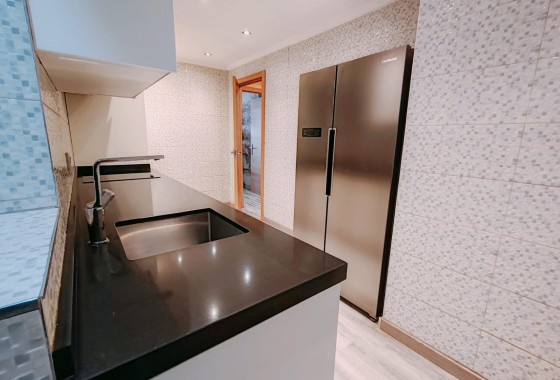 Resale - Apartment / flat - Torrevieja - Acequion
