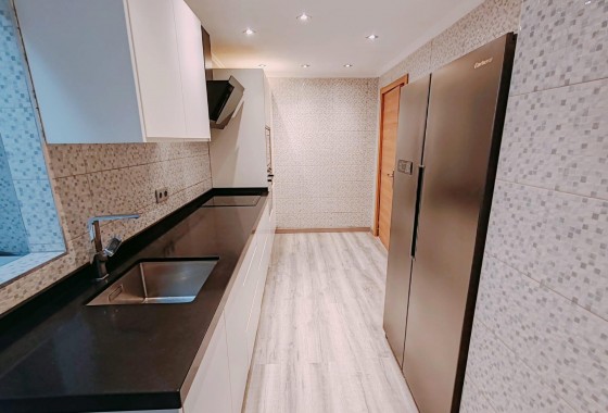 Resale - Apartment / flat - Torrevieja - Acequion