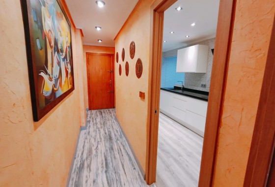Resale - Apartment / flat - Torrevieja - Acequion
