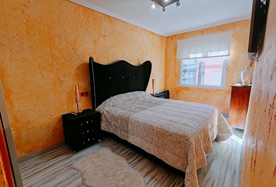 Resale - Apartment / flat - Torrevieja - Acequion