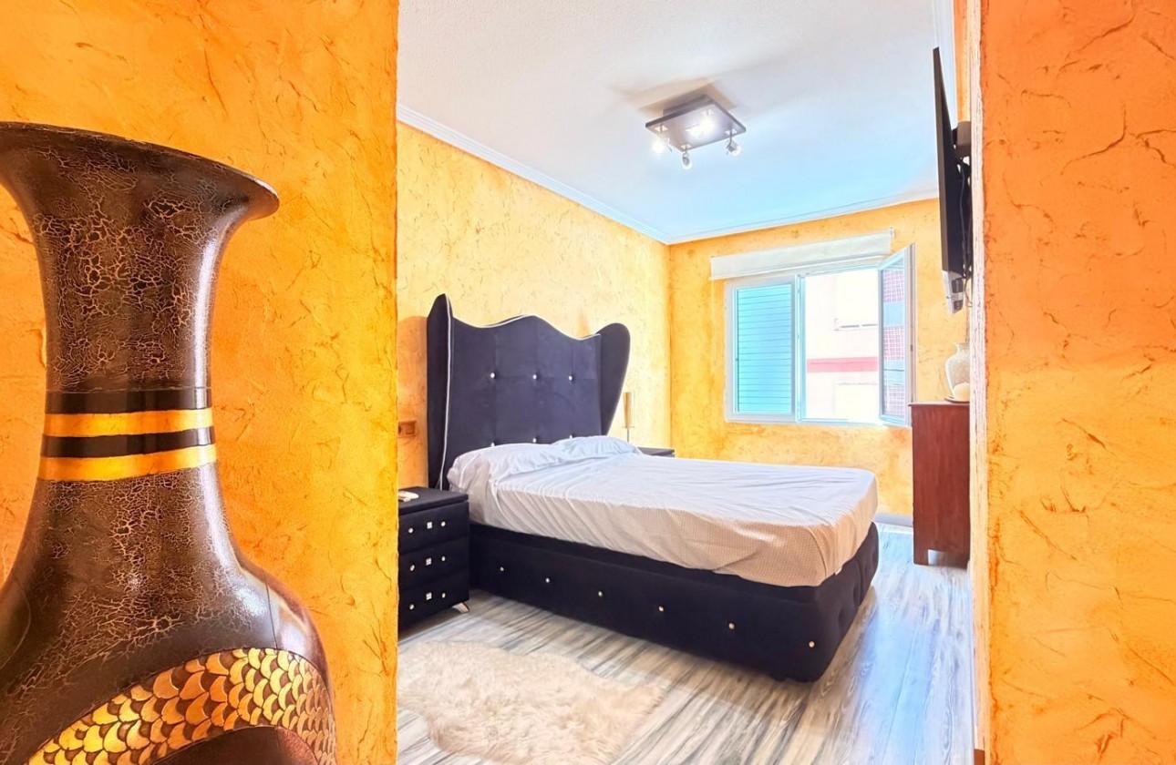 Resale - Apartment / flat - Torrevieja - Acequion