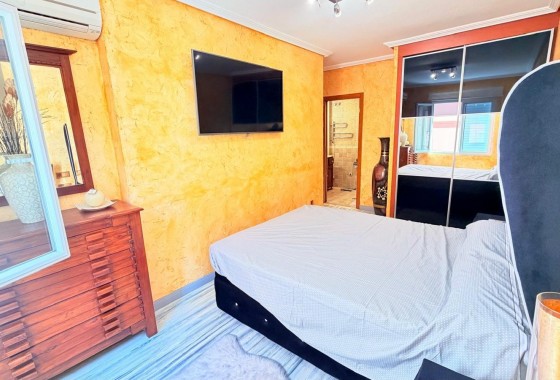 Resale - Apartment / flat - Torrevieja - Acequion