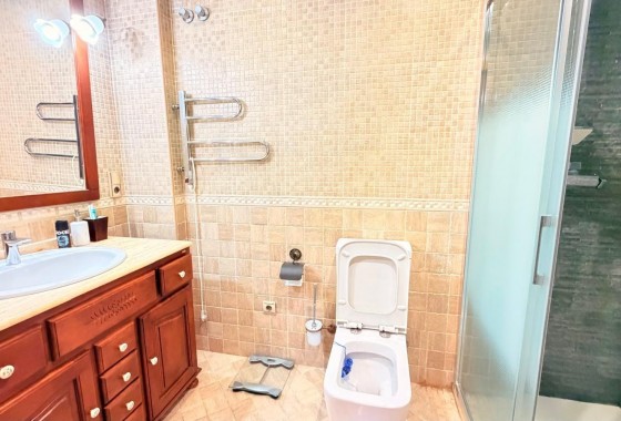 Resale - Apartment / flat - Torrevieja - Acequion