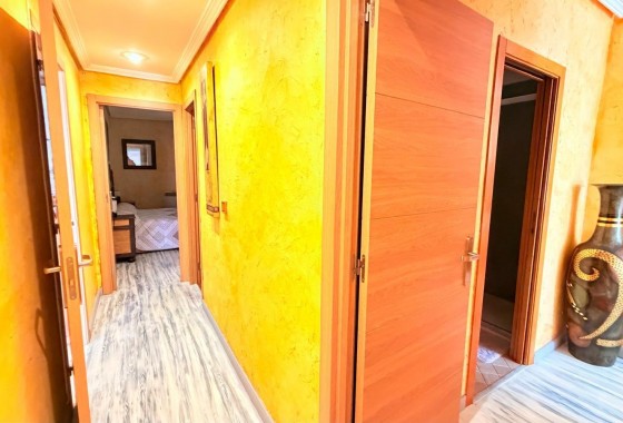 Resale - Apartment / flat - Torrevieja - Acequion