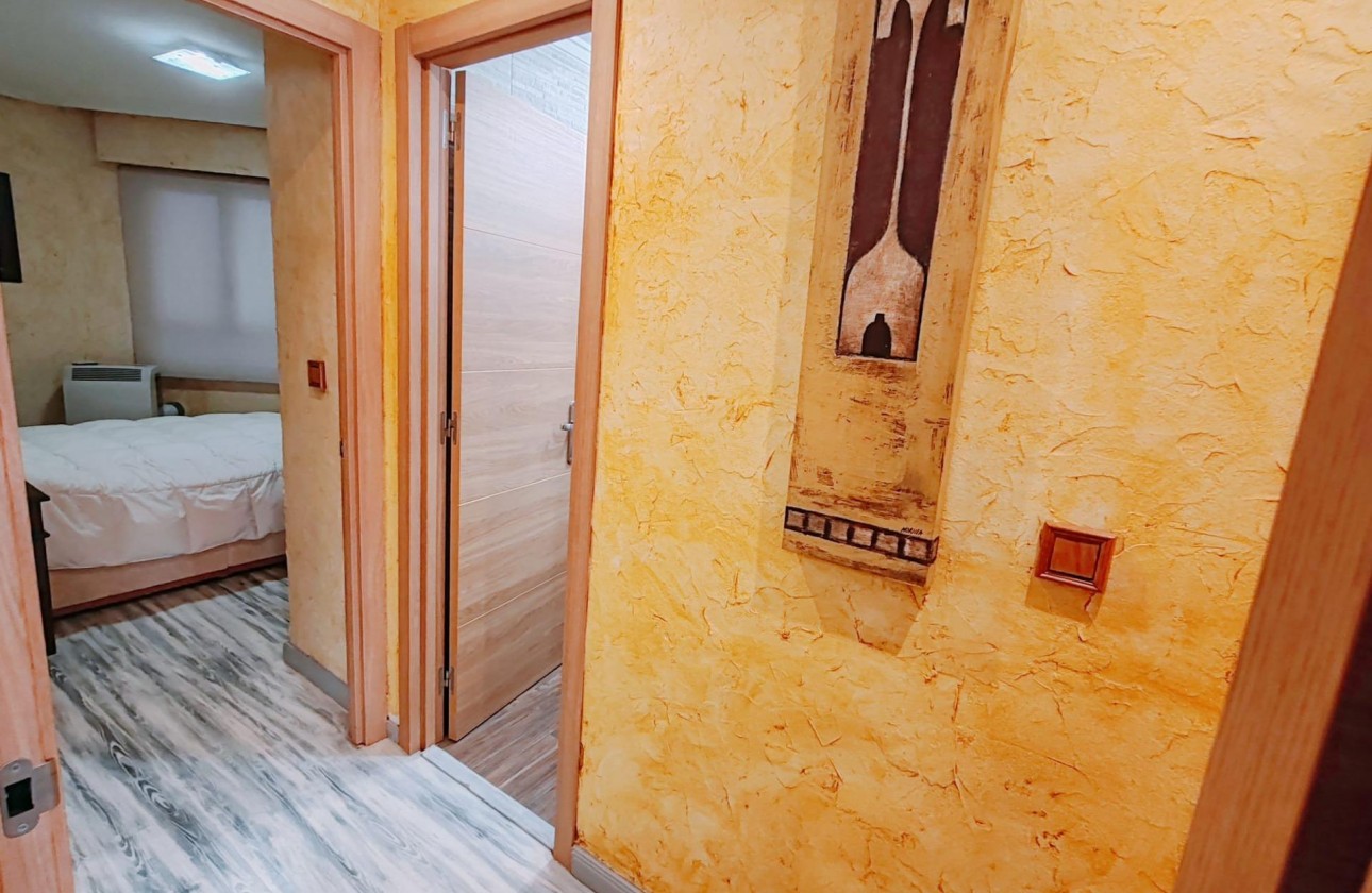 Resale - Apartment / flat - Torrevieja - Acequion