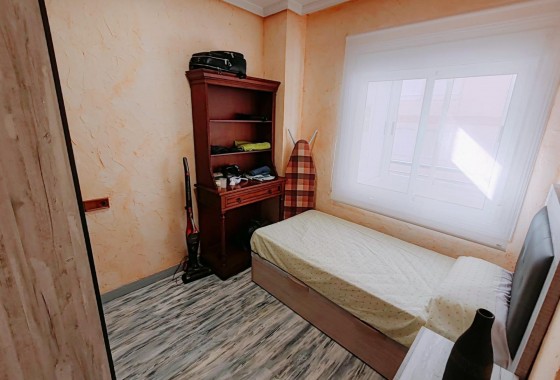Resale - Apartment / flat - Torrevieja - Acequion