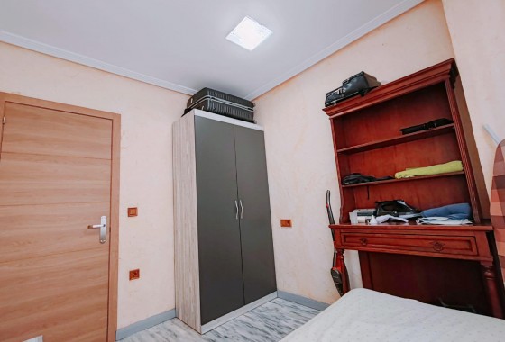 Resale - Apartment / flat - Torrevieja - Acequion