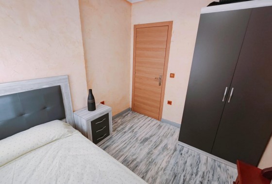 Resale - Apartment / flat - Torrevieja - Acequion