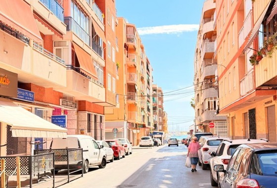 Resale - Apartment / flat - Torrevieja - Acequion