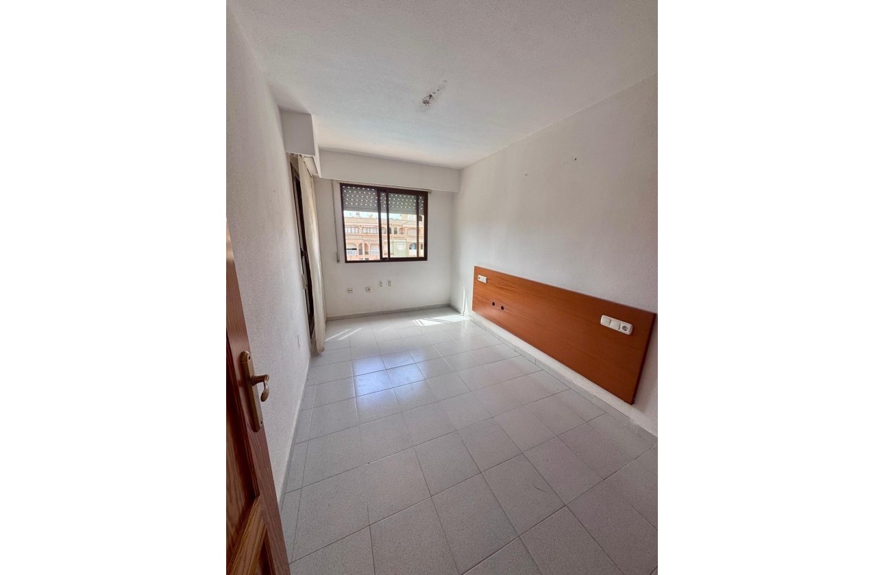 Resale - Apartment / flat - Torrevieja - PARQUE DE LAS NACIONES