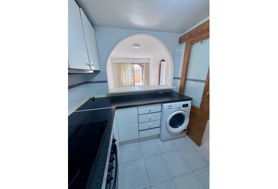 Resale - Apartment / flat - Torrevieja - PARQUE DE LAS NACIONES