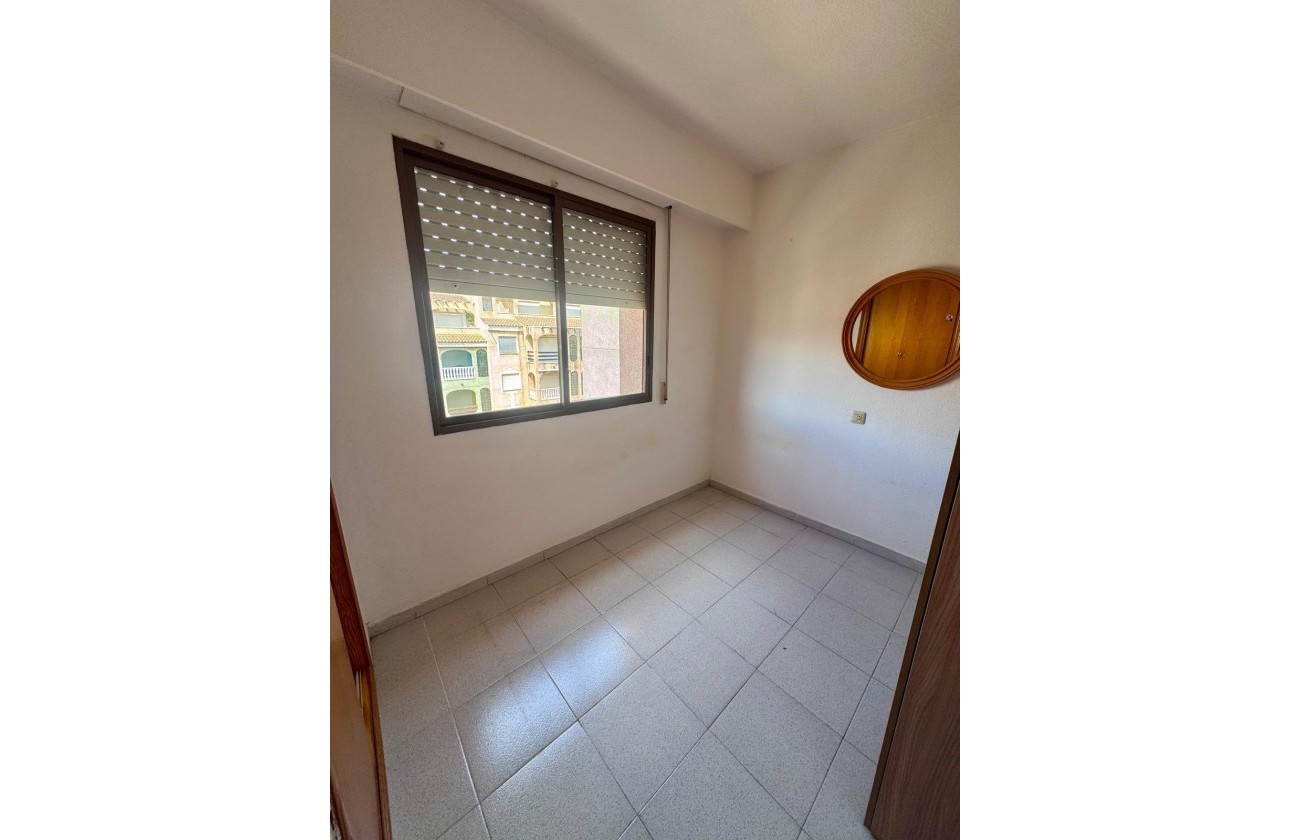Resale - Apartment / flat - Torrevieja - PARQUE DE LAS NACIONES