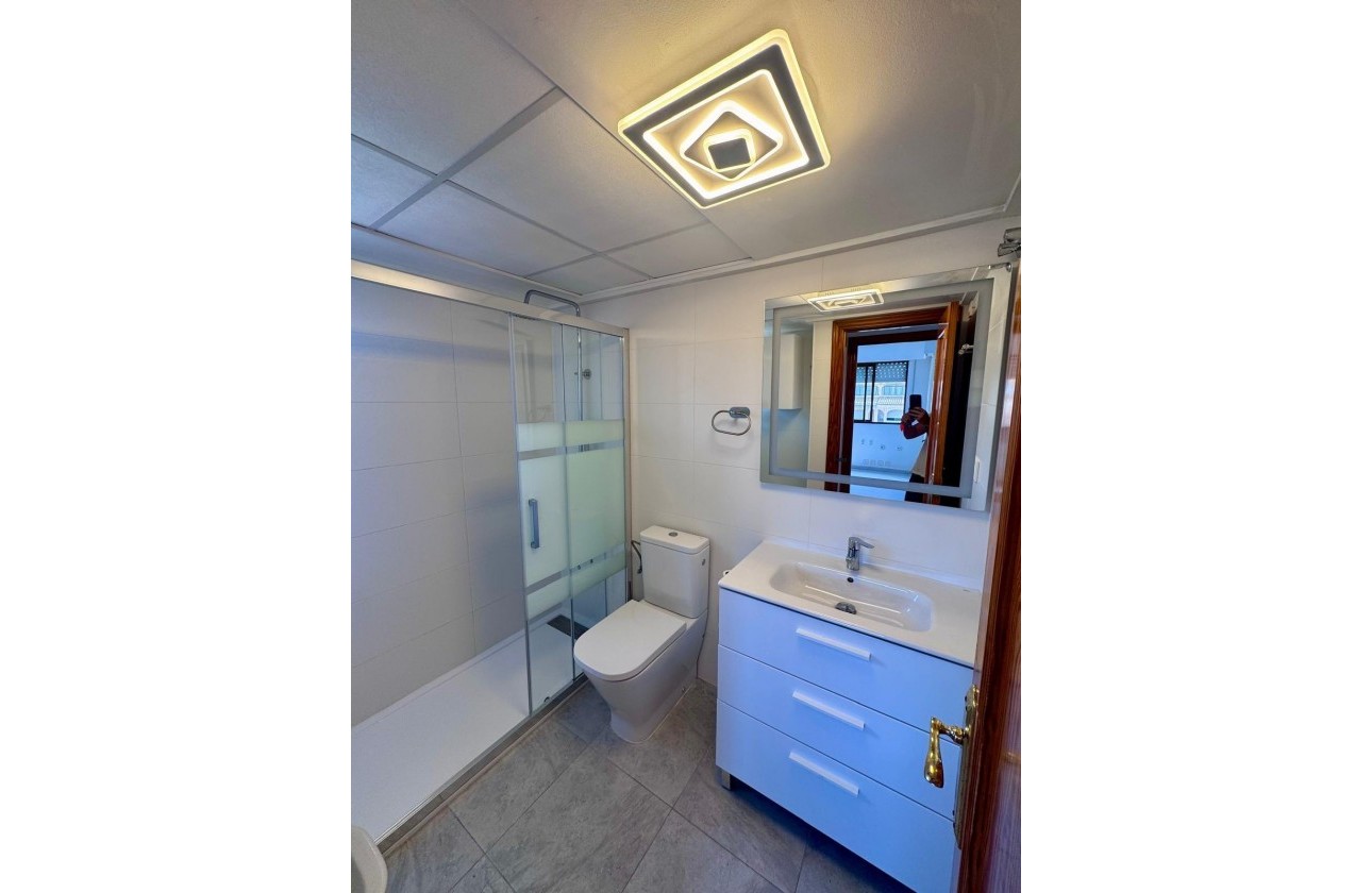 Resale - Apartment / flat - Torrevieja - PARQUE DE LAS NACIONES