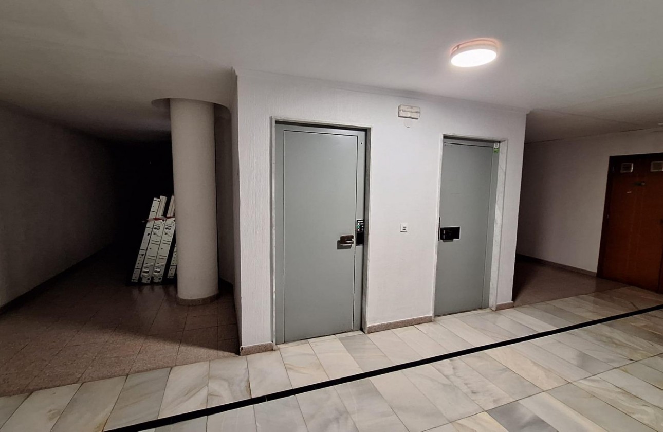 Revente - Appartement - Torrevieja - Acequion