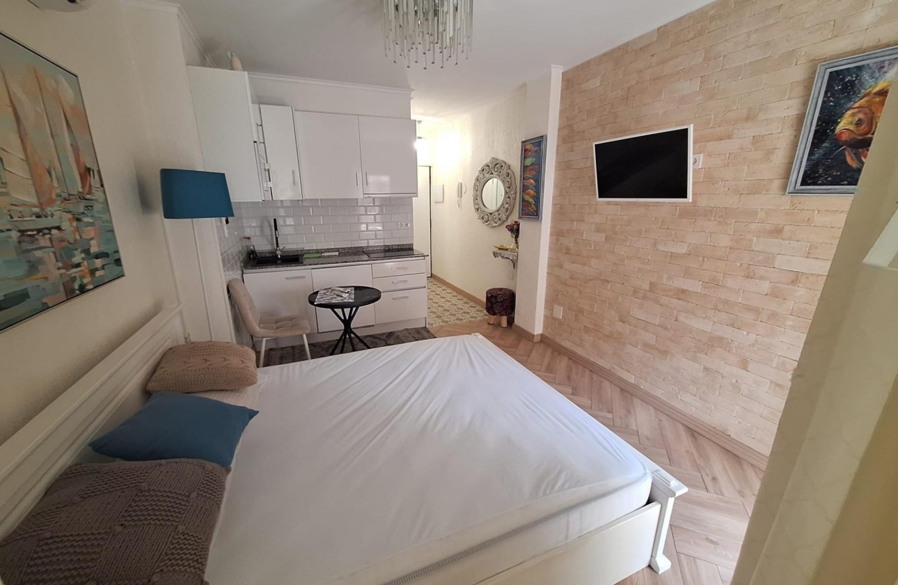 Resale - Apartment / flat - Torrevieja - Playa del Cura