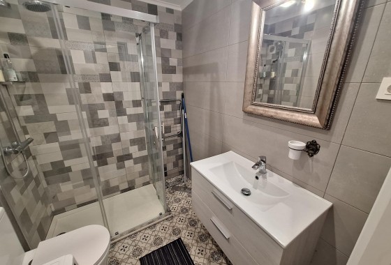 Resale - Apartment / flat - Torrevieja - Playa del Cura