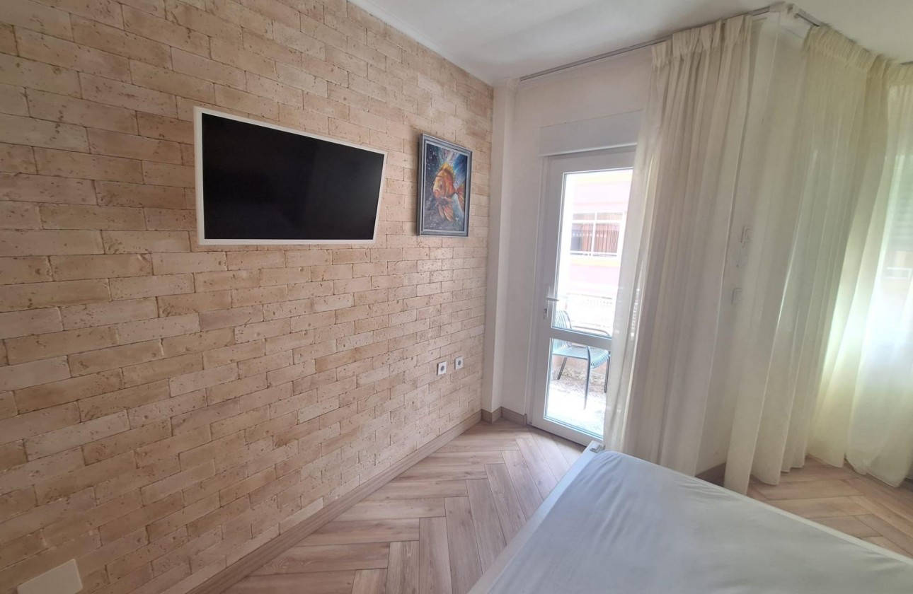 Resale - Apartment / flat - Torrevieja - Playa del Cura