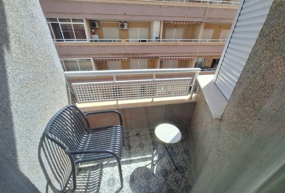 Resale - Apartment / flat - Torrevieja - Playa del Cura