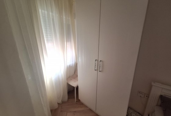 Resale - Apartment / flat - Torrevieja - Playa del Cura