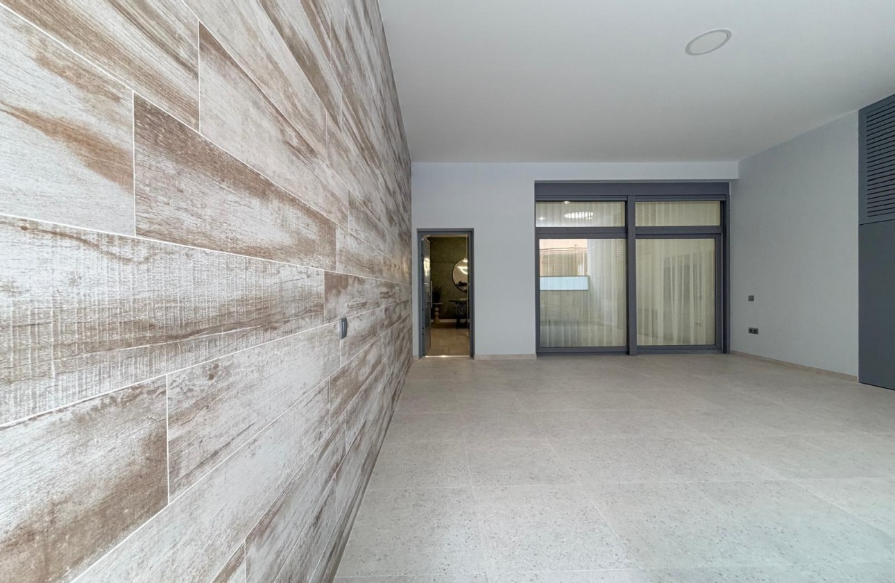 Resale - Apartment / flat - Torrevieja - Playa del Cura