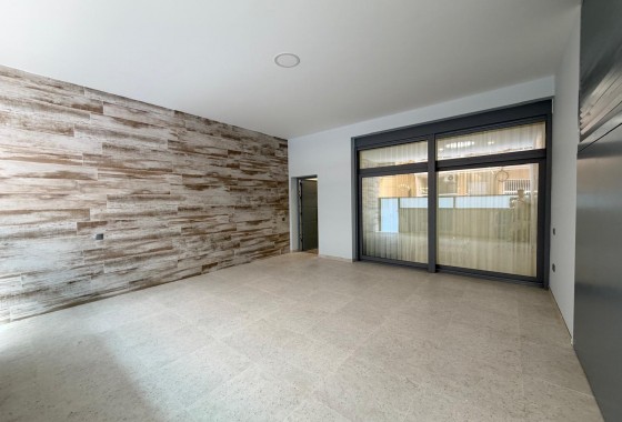 Resale - Apartment / flat - Torrevieja - Playa del Cura