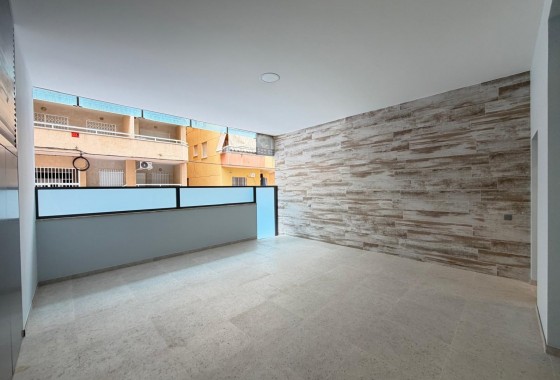 Resale - Apartment / flat - Torrevieja - Playa del Cura