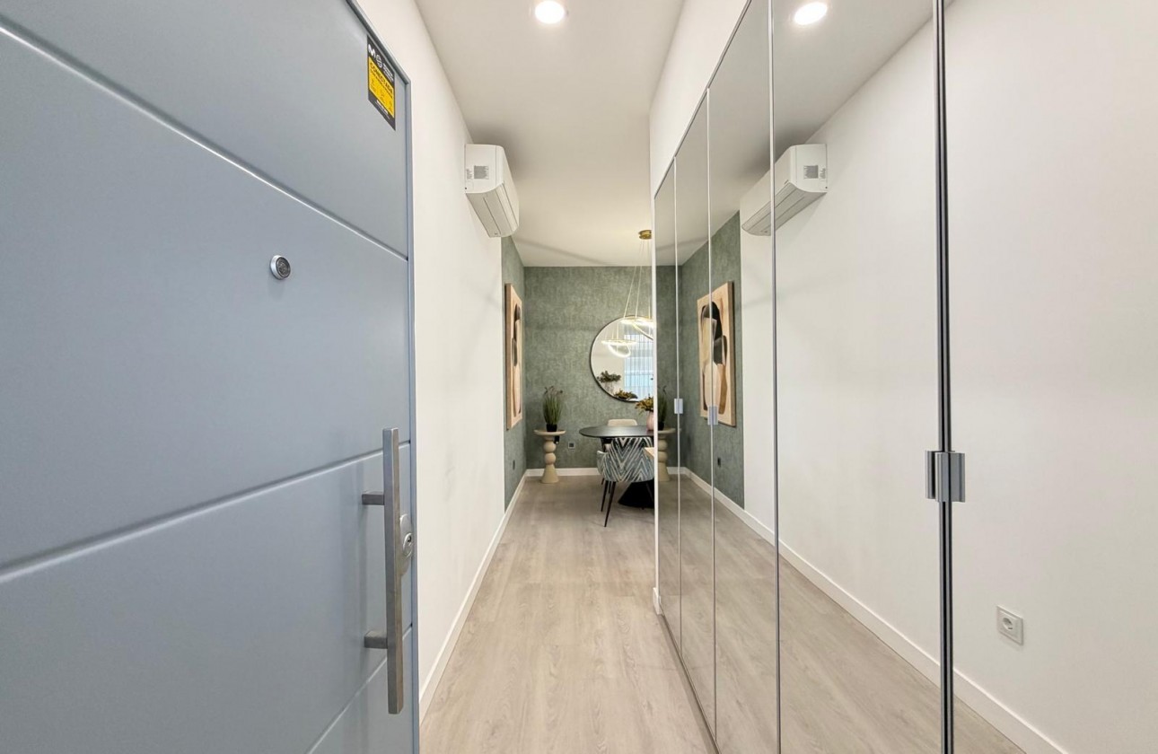 Resale - Apartment / flat - Torrevieja - Playa del Cura